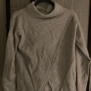Vineyard Vine’s Grey Women's Funnel Neck Sweater